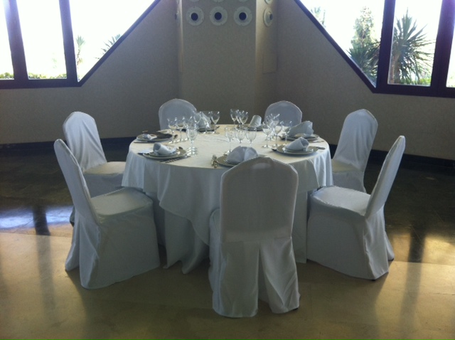 Mesa catering Blanca.jpeg
